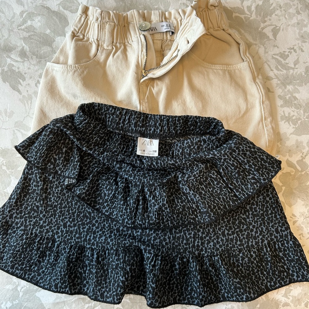 Zara Black and Gray Ruffle Mini Skirt
